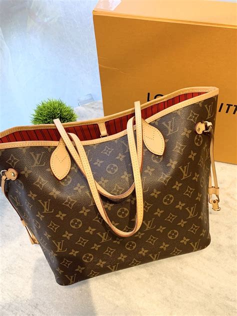 lv m45987|Neverfull MM Monogram Mid Size Cherry Red Tote .